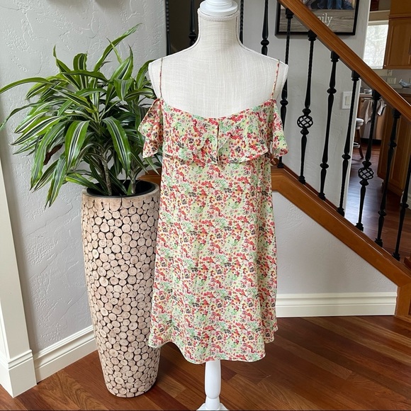 Zara Basic Summer Floral Print Could Shoulder Dress Size: Large - Picture 3 of 6